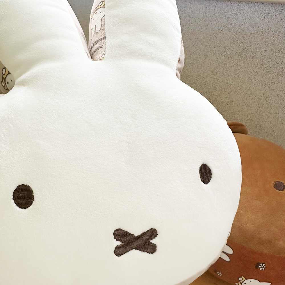 miffy and snuffy クッション