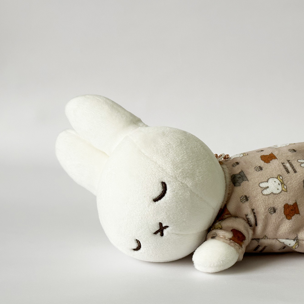 miffy and snuffy クッション