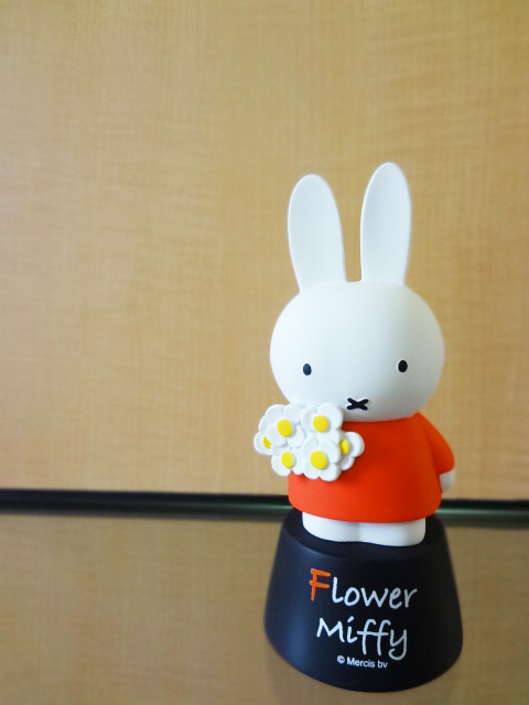 Flower Miffy 一輪ざし