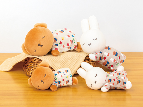 ぬいぐるみ すやすやフレンド （タカラトミーアーツ）｜グッズ情報｜dickbruna.jp 日本のミッフィー情報サイト