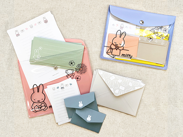郵便局限定 グッズ (マルアイ)|グッズ情報|dickbruna.jp 日本の